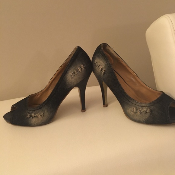 Licean heels for best offer ❣️ - Picture 3 of 5